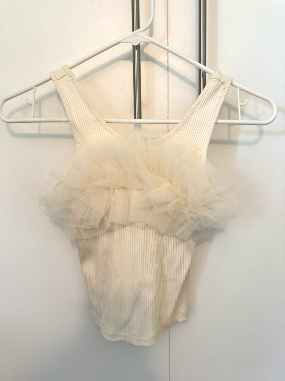 Cream Tulle Ruffle Ribbed Tank Top size 8-9